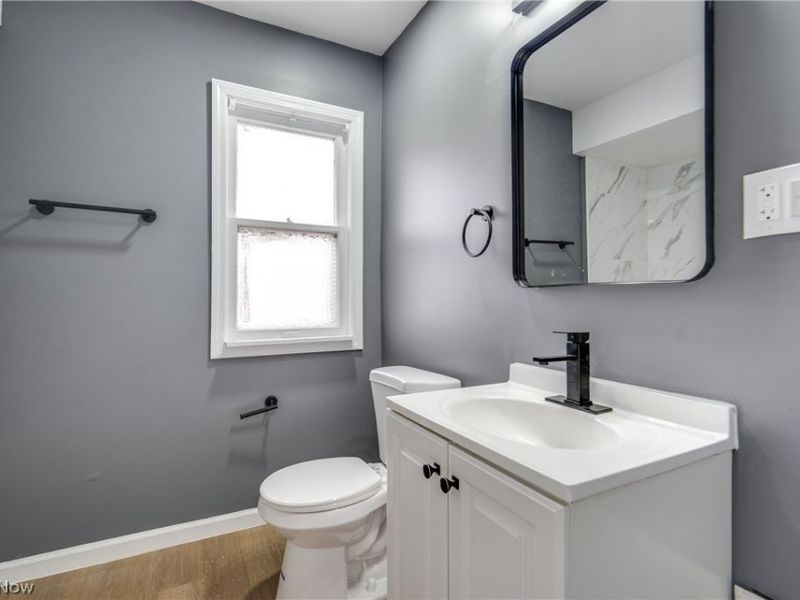 10218 Joan Avenue, Cleveland, OH 44111 Photo 18