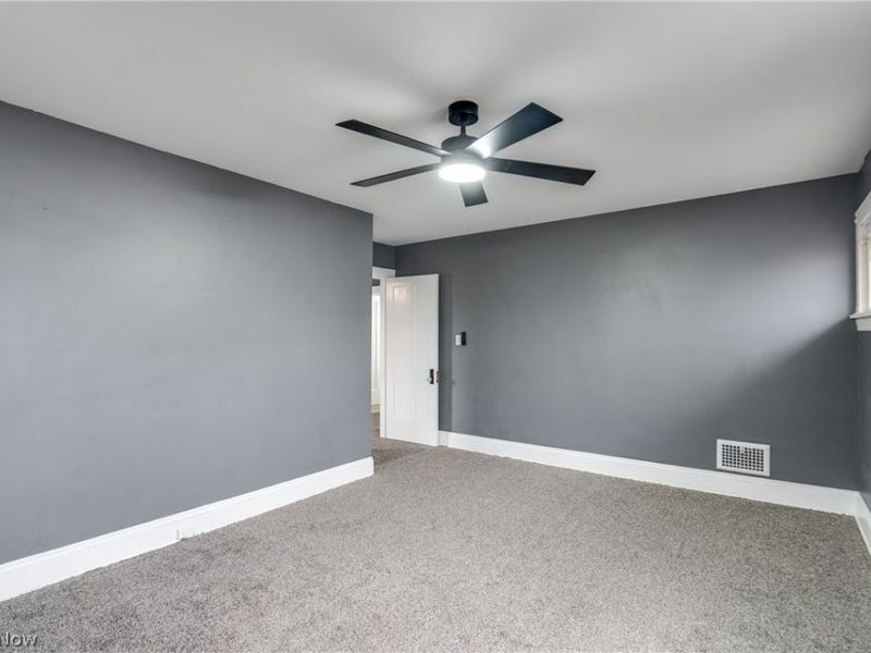 10218 Joan Avenue, Cleveland, OH 44111 Photo 25