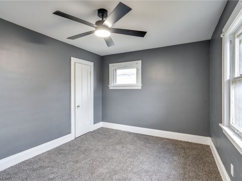 10218 Joan Avenue, Cleveland, OH 44111 Photo 28