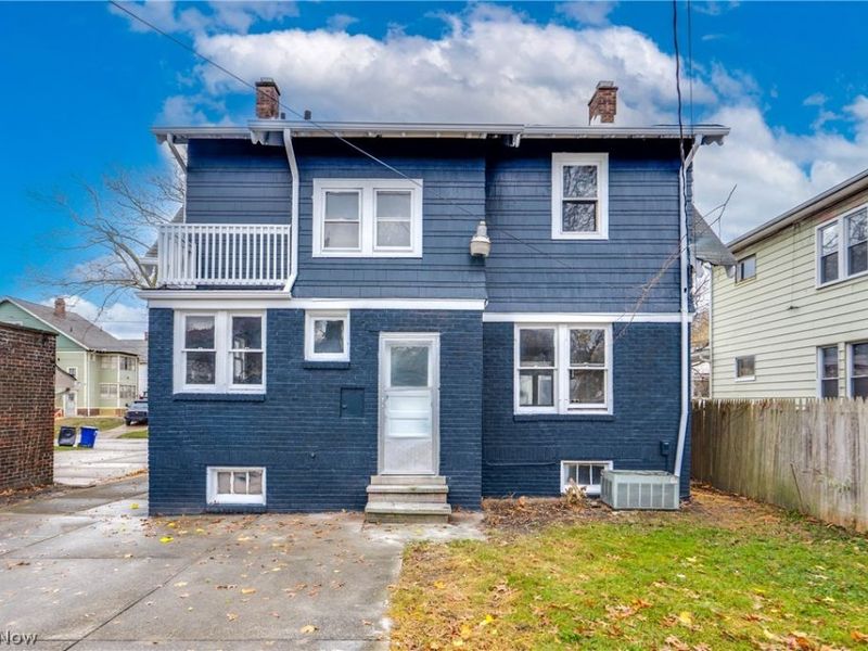 10218 Joan Avenue, Cleveland, OH 44111 Photo 3