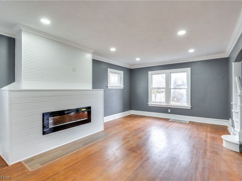 10218 Joan Avenue, Cleveland, OH 44111 Photo 4