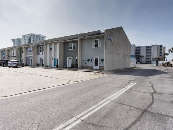 6215 Thomas Drive, Unit 107, Panama City, FL 32408