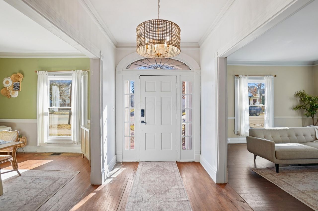 114 W Temple Street, Washington Court House, OH 43160 Main Photo