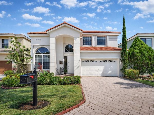 1055 NW 117th Avenue, Coral Springs, FL 33071