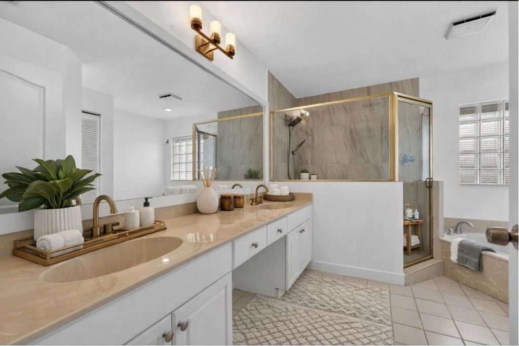 1055 NW 117th Avenue, Coral Springs, FL 33071 Photo