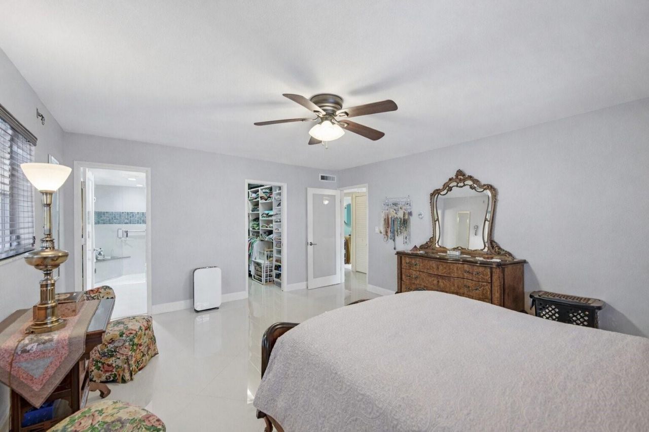 3090 NE 48th Street, Unit 314, Fort Lauderdale, FL 33308 Photo