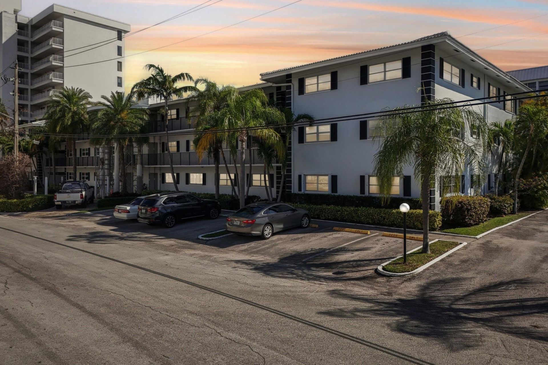 3090 NE 48th Street, Unit 314, Fort Lauderdale, FL 33308 Photo