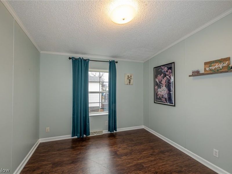 140 Luxor Lane, Amherst, OH 44001 Photo 18