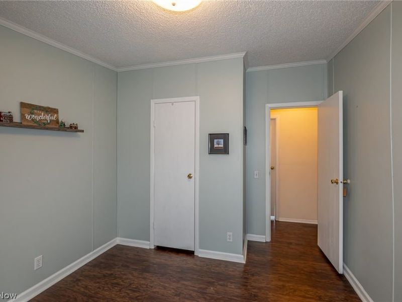 140 Luxor Lane, Amherst, OH 44001 Photo 19