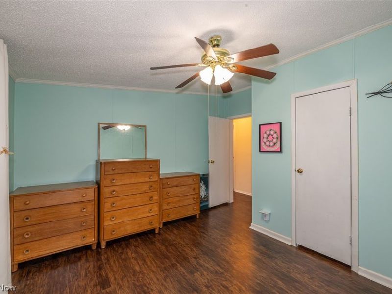 140 Luxor Lane, Amherst, OH 44001 Photo 20