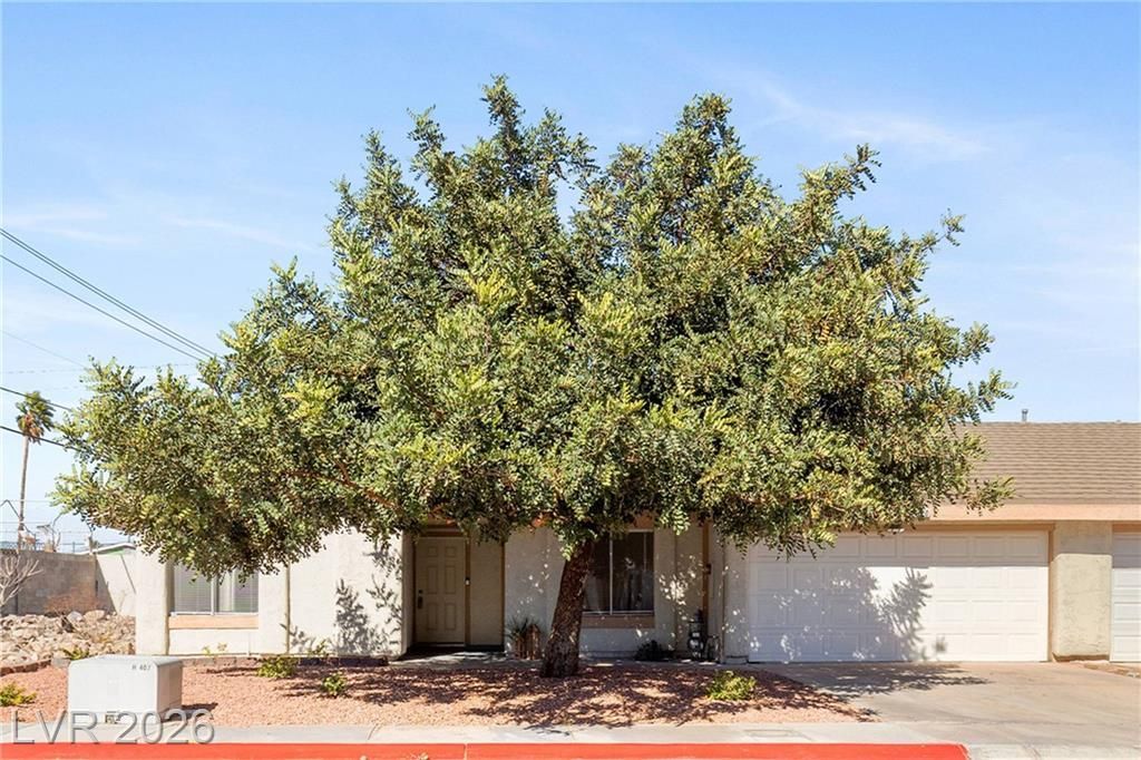 5720 Ridgeline Avenue, Las Vegas, NV 89107 Main Photo