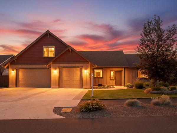 243 NW Saddle Ridge Loop, Prineville, OR 97754