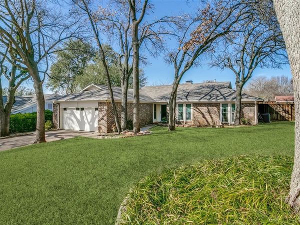 2922 Ridgewood Drive, Grapevine, TX 76051
