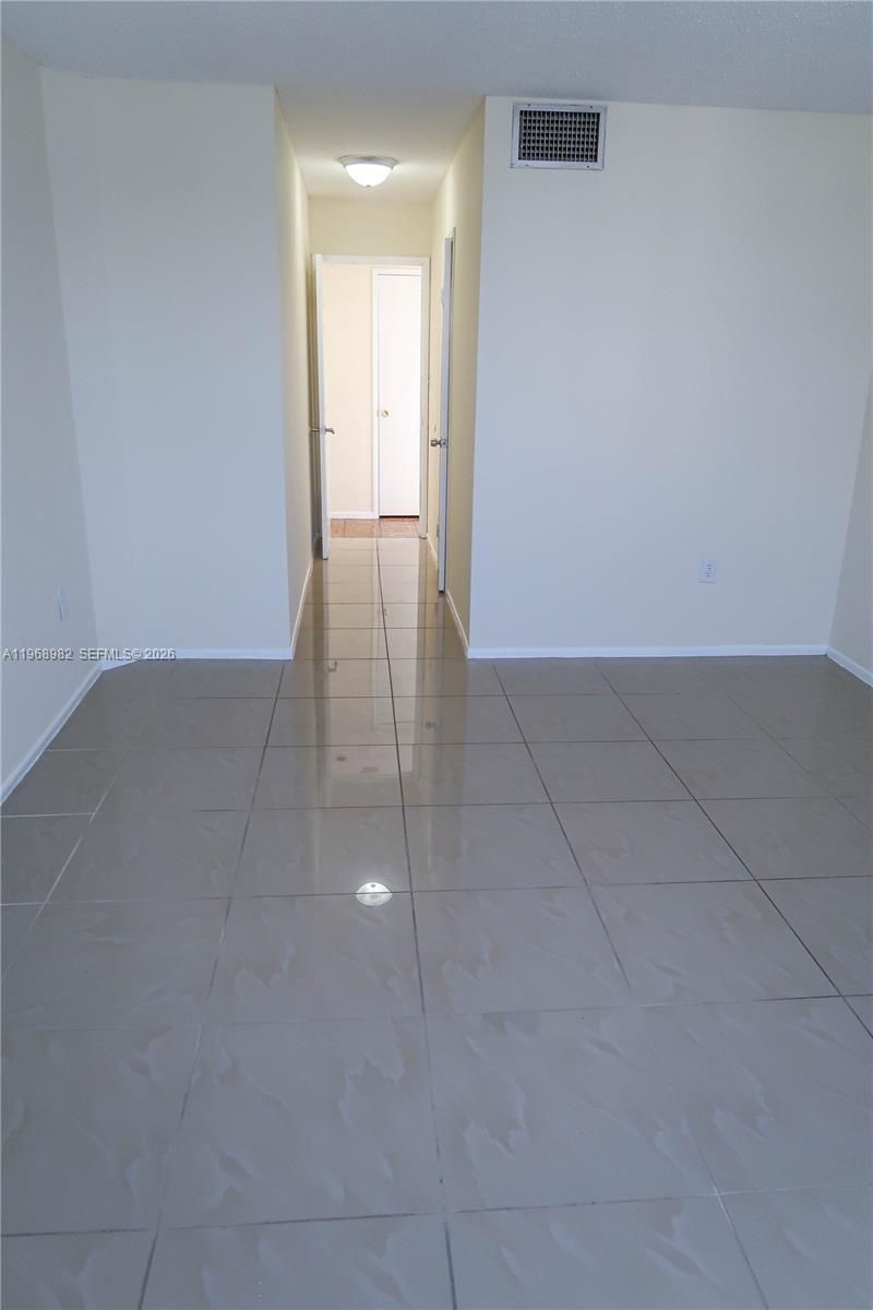 1690 NE 191st St, Unit 416-1, Miami, FL 33179 Photo