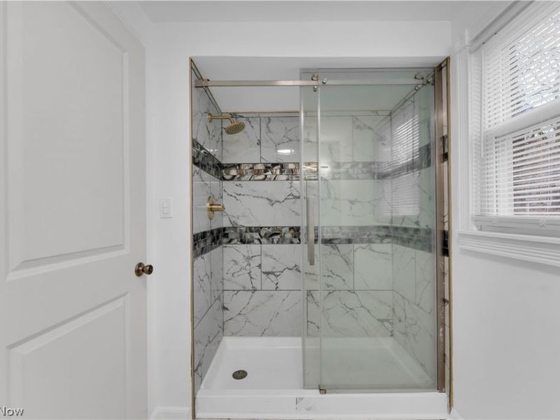 19151 Genesee Road, Euclid, OH 44117 Photo 18