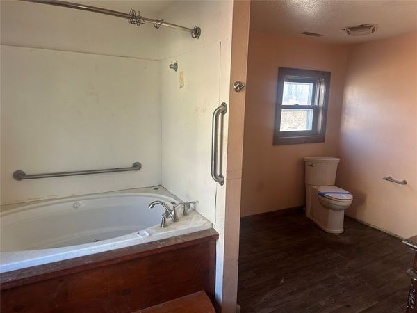 238 S Walnut Street, Colfax, IA 50054