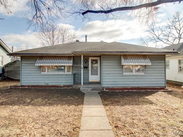 3413 Milton Drive, Alton, IL 62002