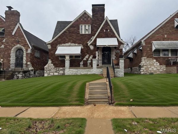 8635 Partridge Avenue, St Louis, MO 63147