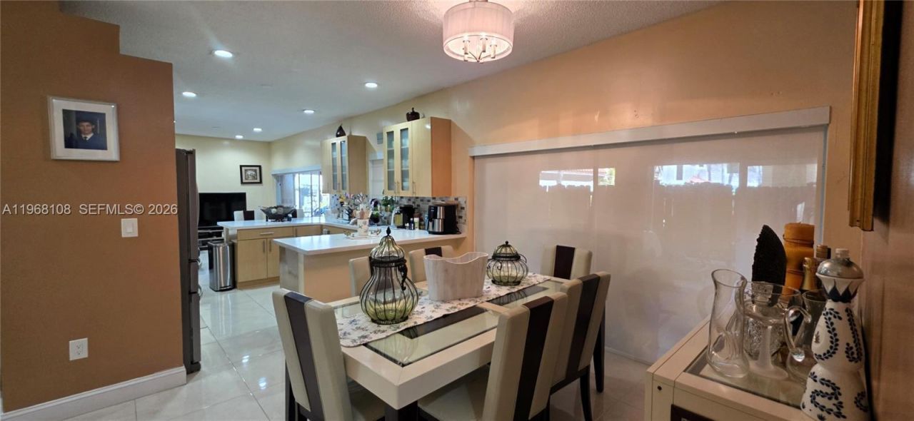 5769 NW 99th Ave, Doral, FL 33178 Photo