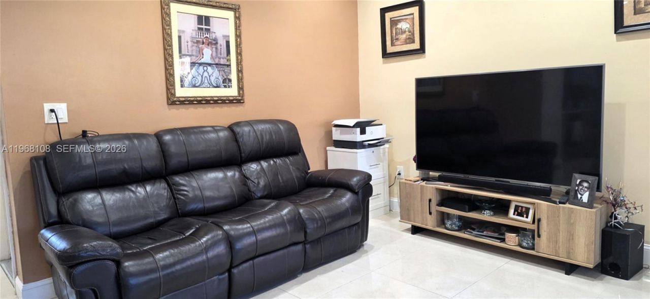 5769 NW 99th Ave, Doral, FL 33178 Photo