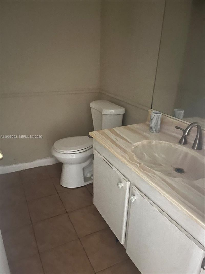 6548 Racquet Club Dr, Unit 89, Lauderhill, FL 33319 Photo