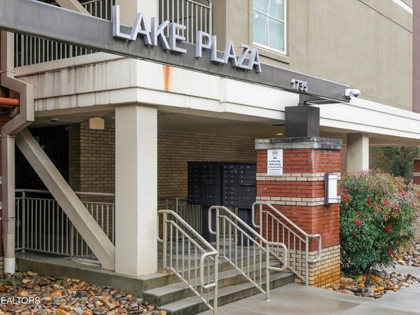 1735 Lake Ave, Knoxville, TN 37916