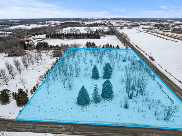 594 132nd Avenue, Somerset, WI 54025