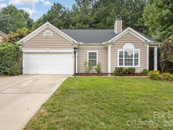 6533 Falls Lake Drive, Charlotte, NC 28270