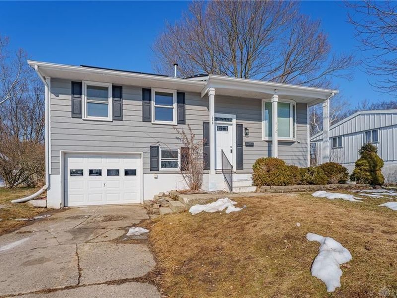 385 W Ross Street, Troy, OH 45373 Photo 2