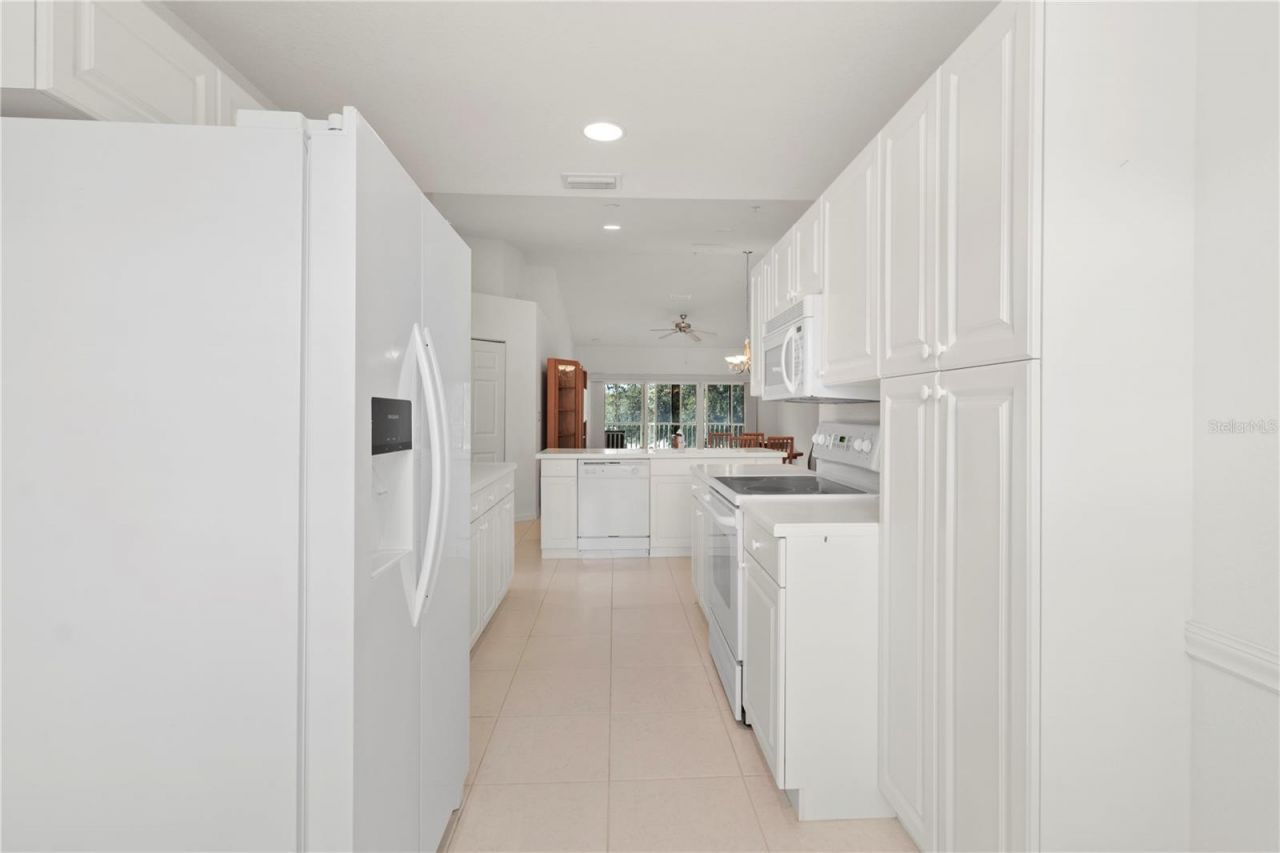 7069 Strand Circle, Unit 201, Bradenton, FL 34203 Photo