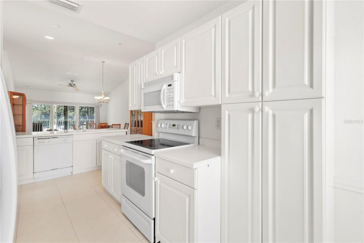 7069 Strand Circle, Unit 201, Bradenton, FL 34203 Photo