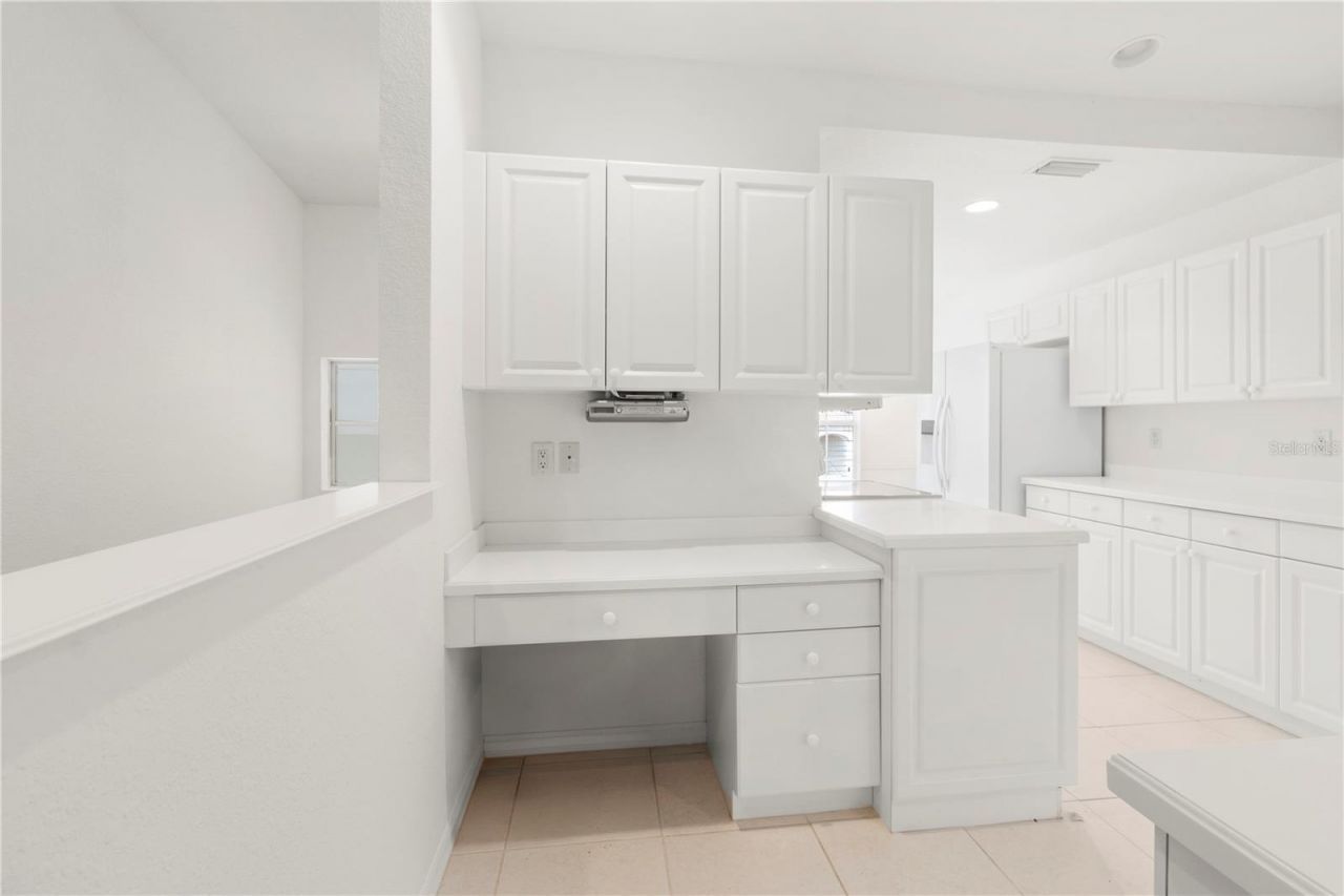 7069 Strand Circle, Unit 201, Bradenton, FL 34203 Photo