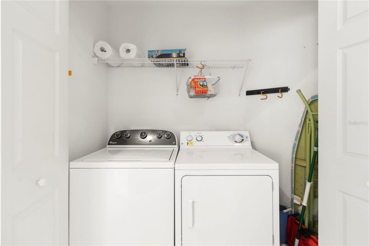 7069 Strand Circle, Unit 201, Bradenton, FL 34203 Photo