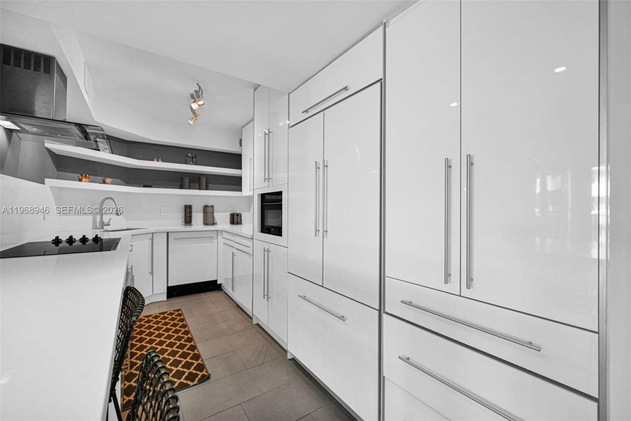 5225 Collins Ave, Unit 714, Miami Beach, FL 33140 Photo