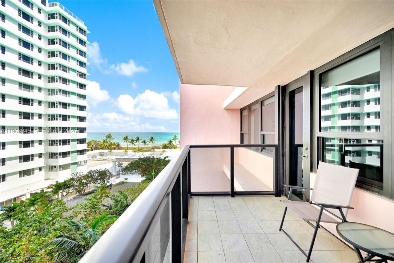 5225 Collins Ave, Unit 714, Miami Beach, FL 33140 Photo