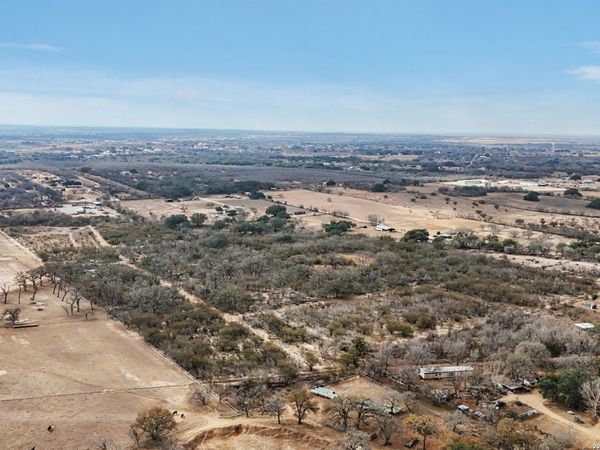 14319 Old Frio City, Lytle, TX 78052