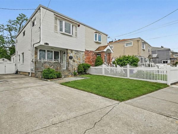 6404 136th Street, Flushing, NY 11367