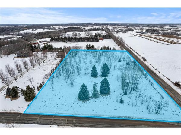 594 132nd Avenue, Somerset, WI 54025