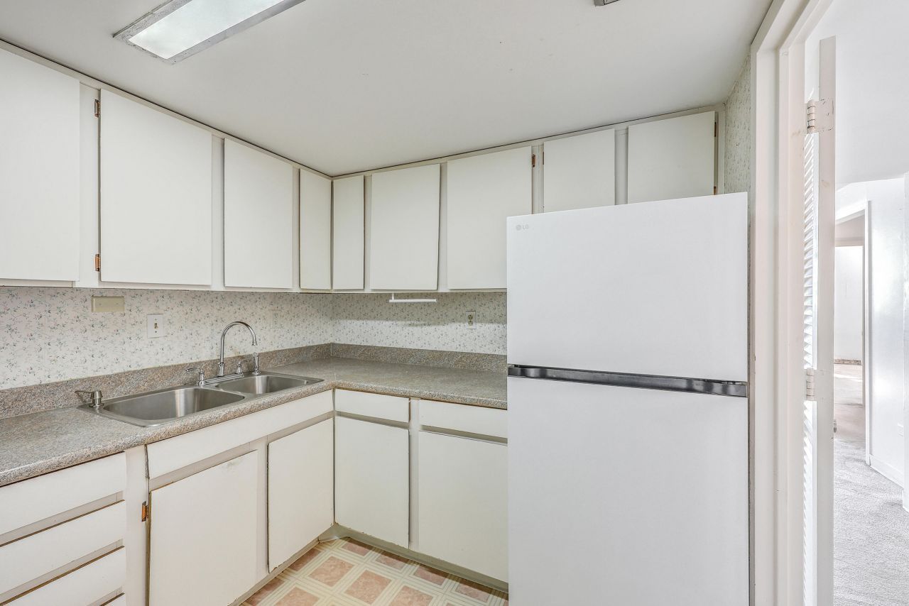 14 Lockwood Street Photo 15