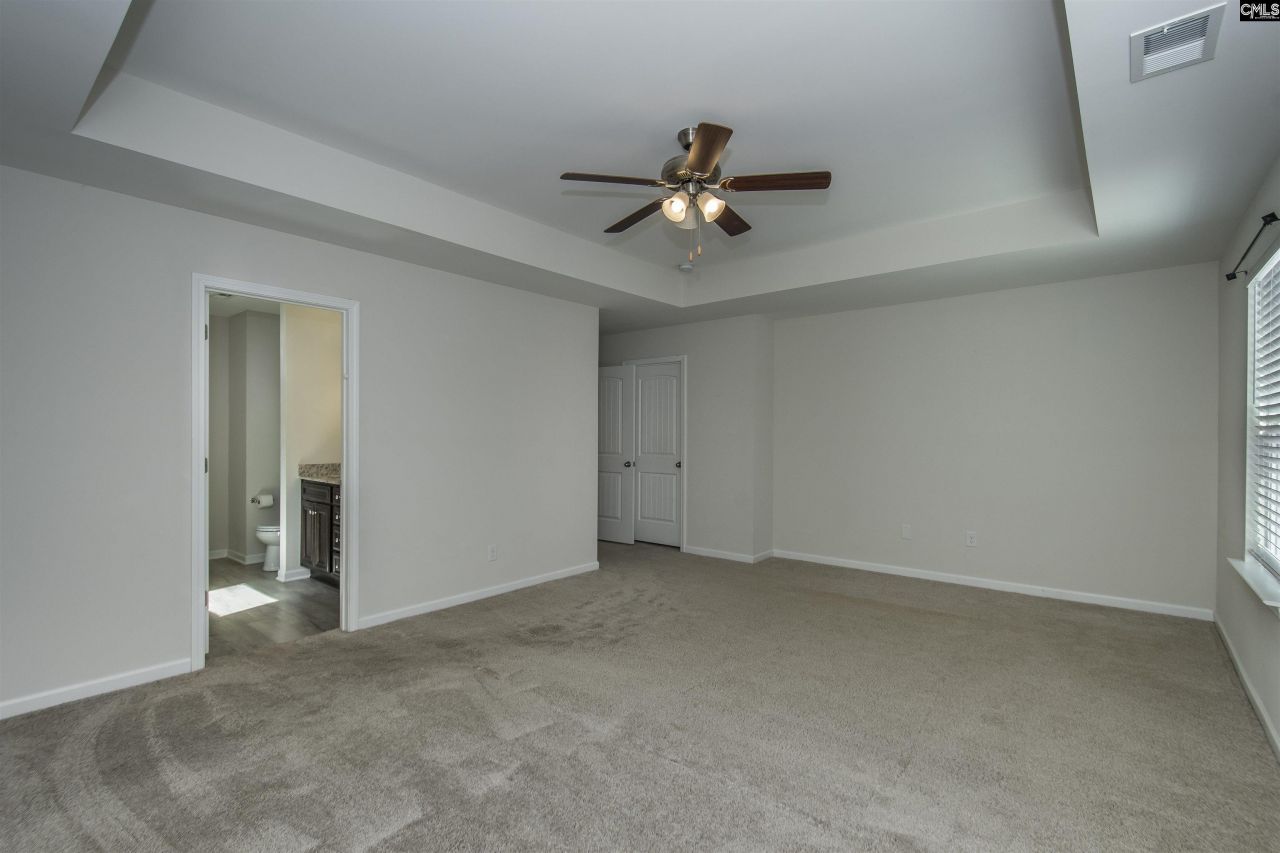 75 Apple Tree Court  Photo 17