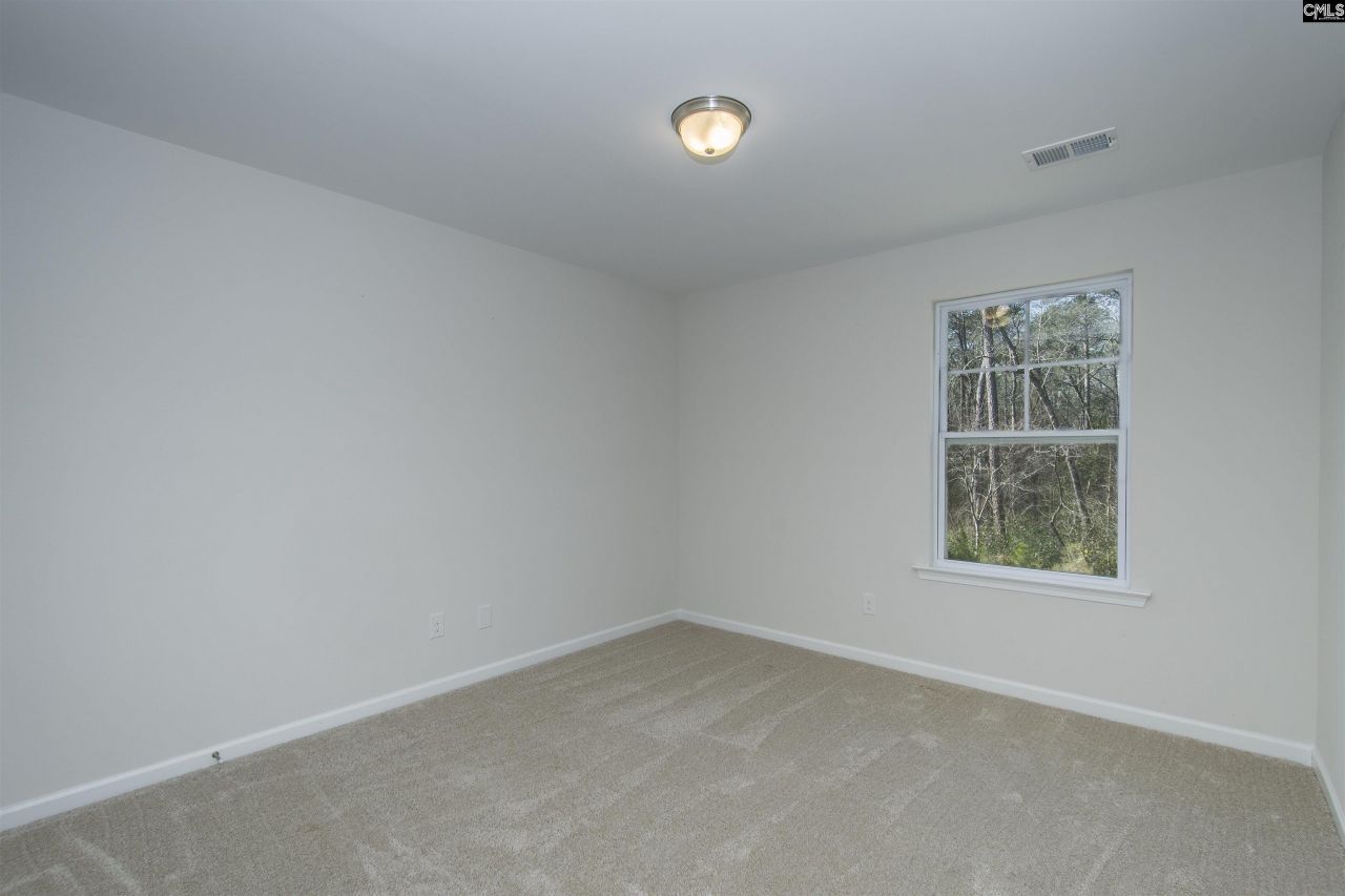 75 Apple Tree Court  Photo 22