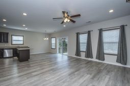 75 Apple Tree Court  photo 4