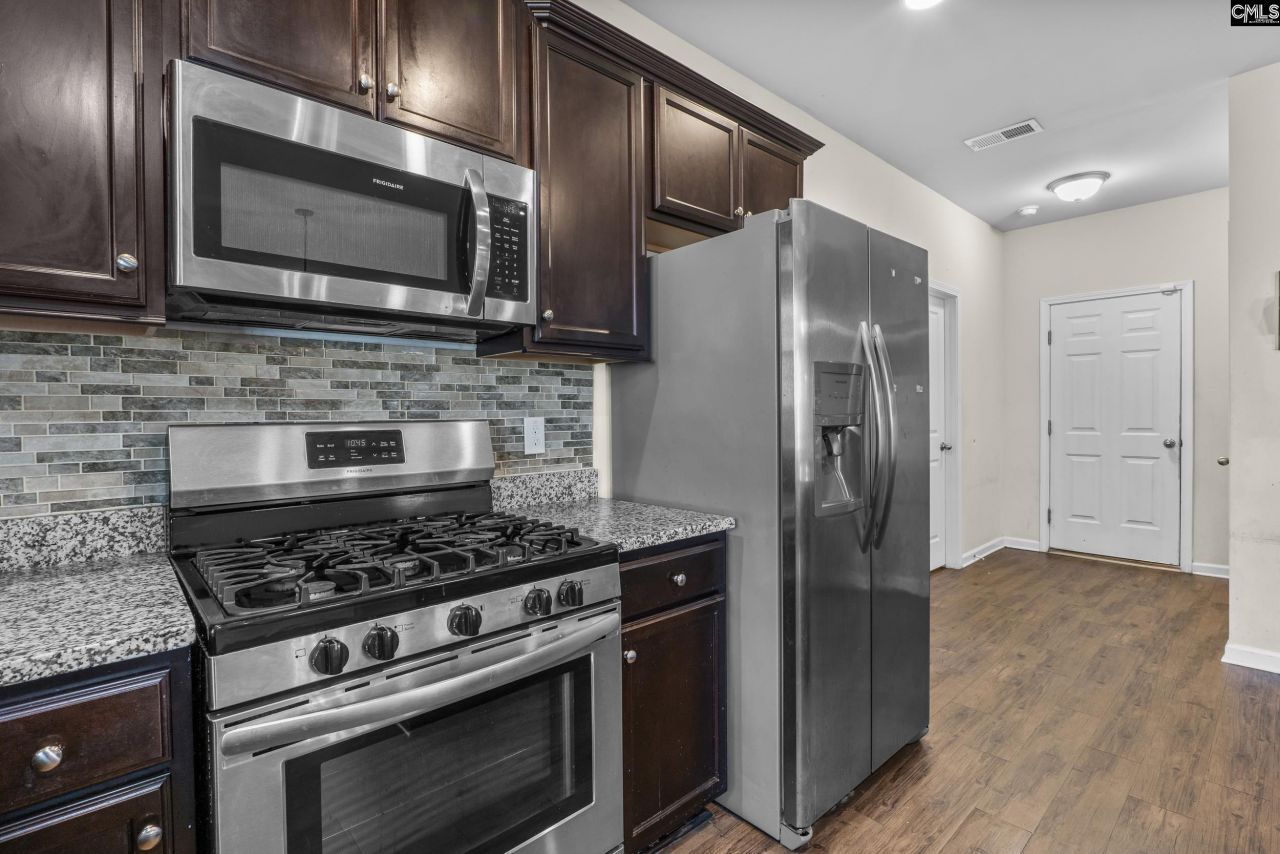 129 Esso Lane Photo 11