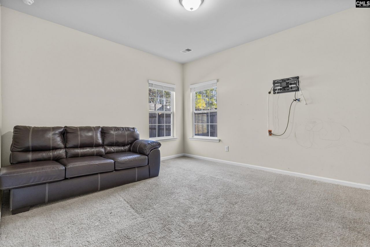 129 Esso Lane Photo 14