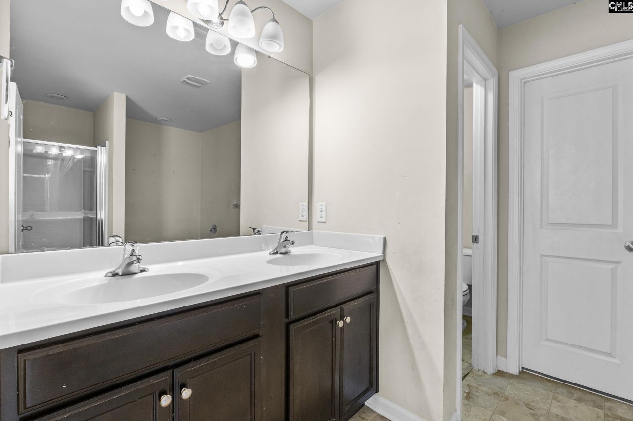 129 Esso Lane  Photo 23