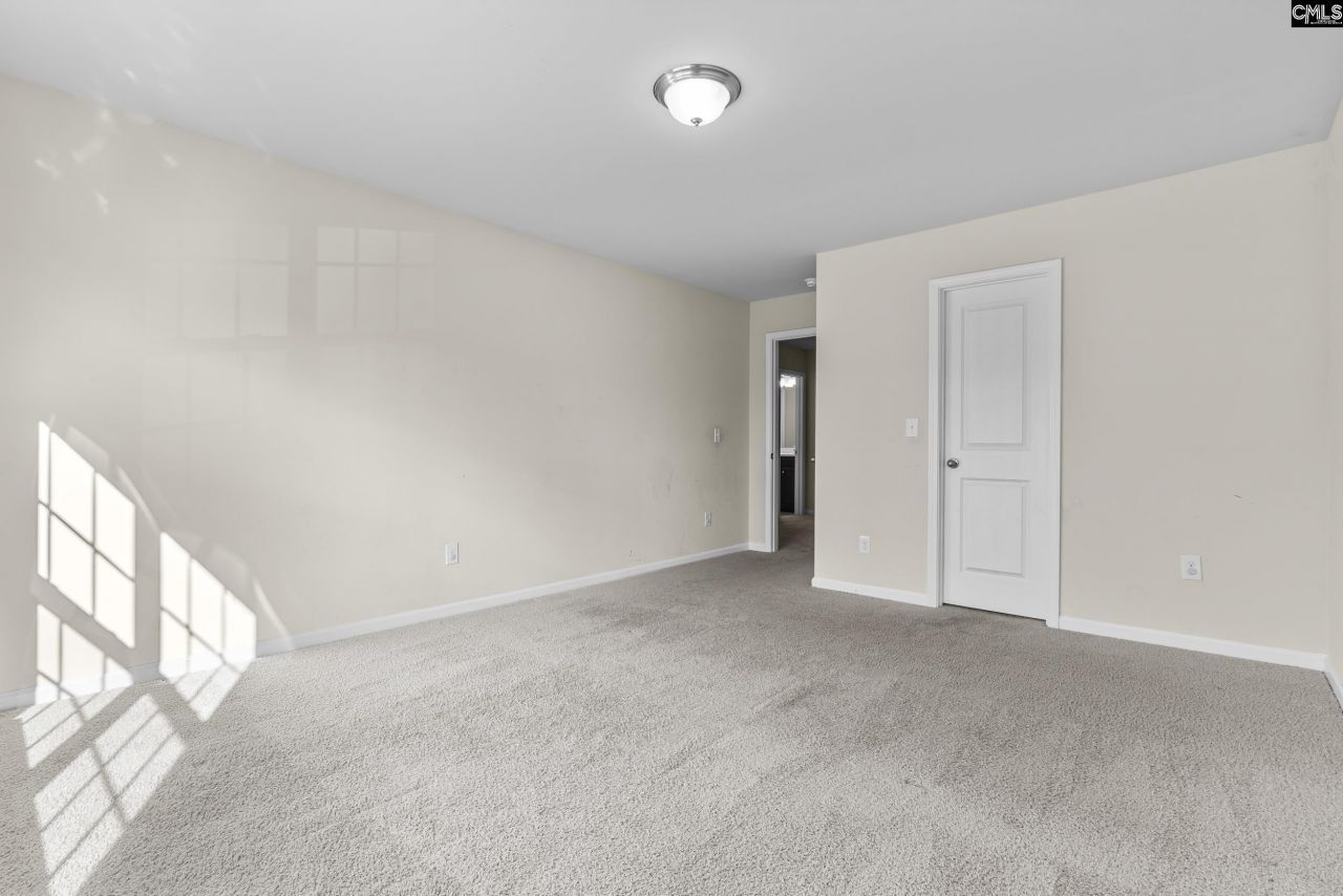 129 Esso Lane Photo 35