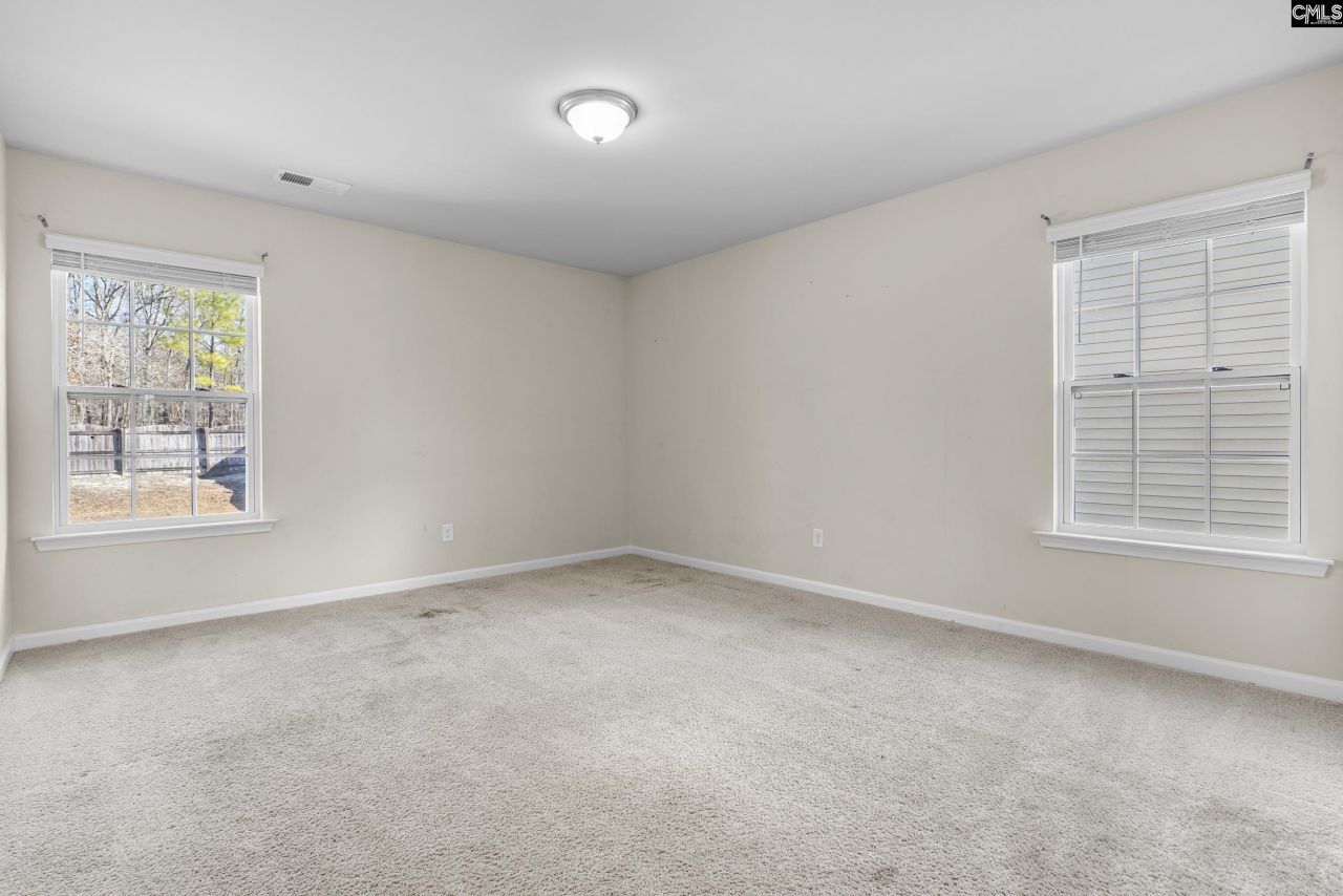 129 Esso Lane  Photo 36