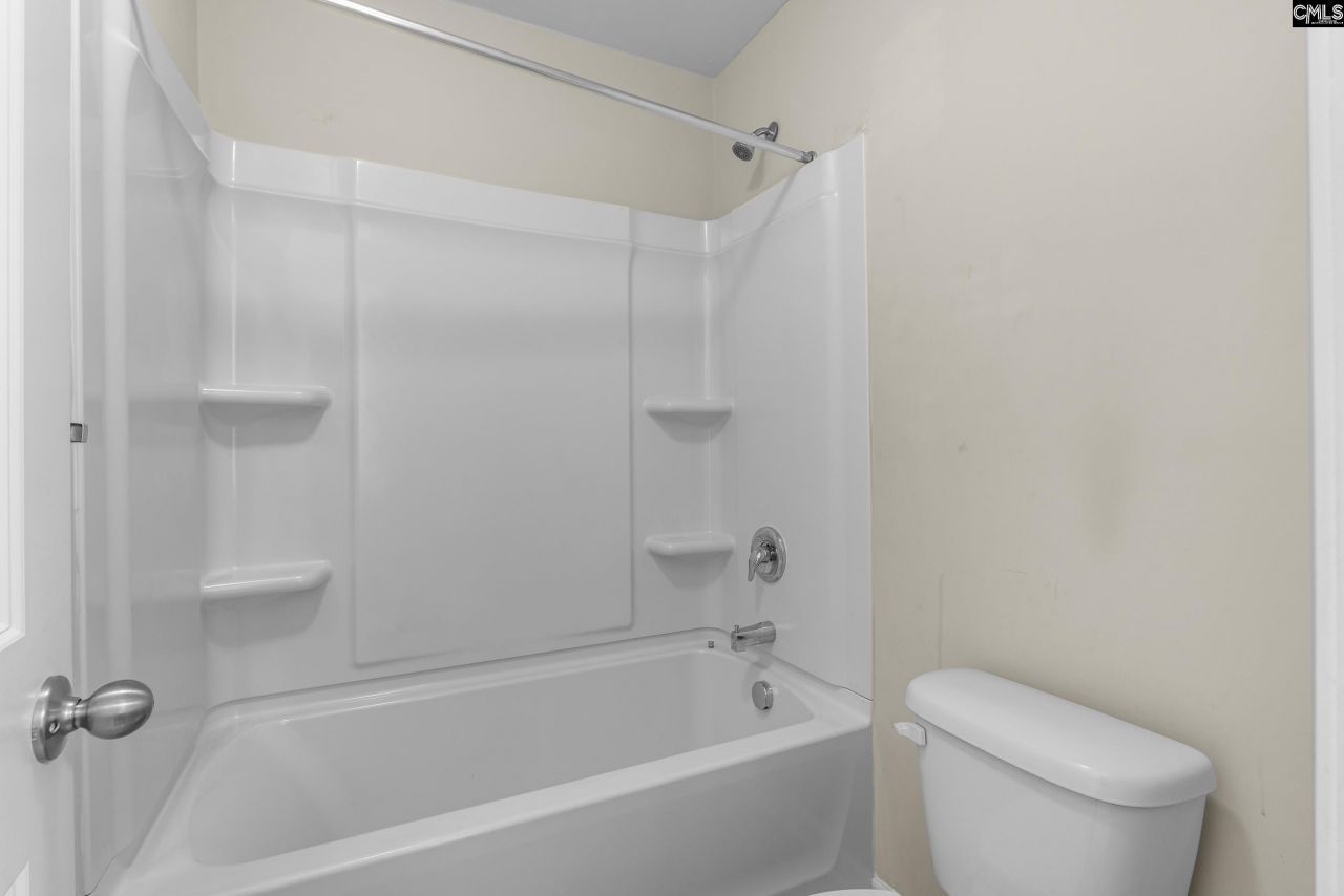 129 Esso Lane  Photo 39