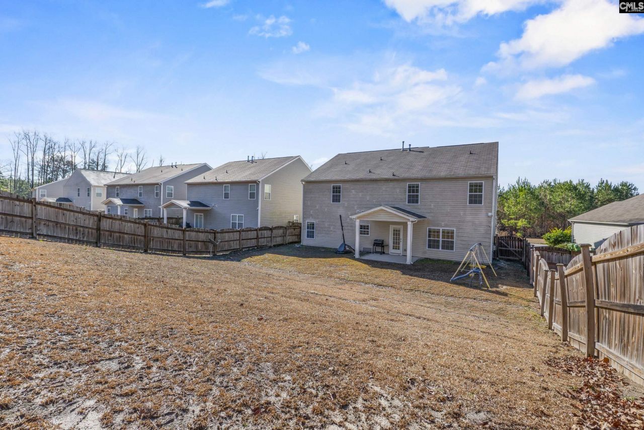 129 Esso Lane  Photo 42