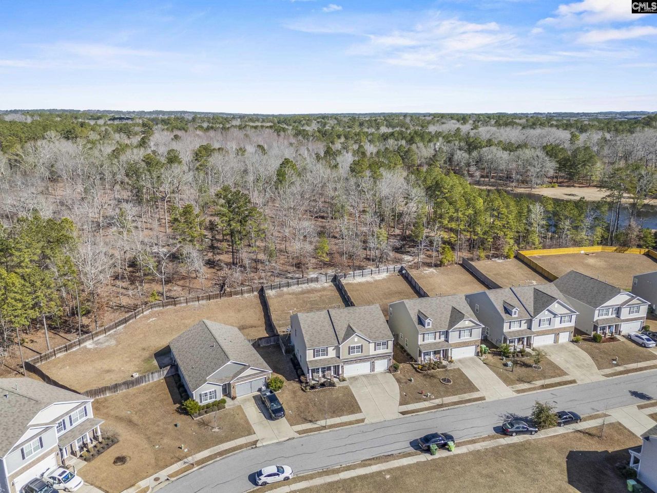 129 Esso Lane  Photo 43